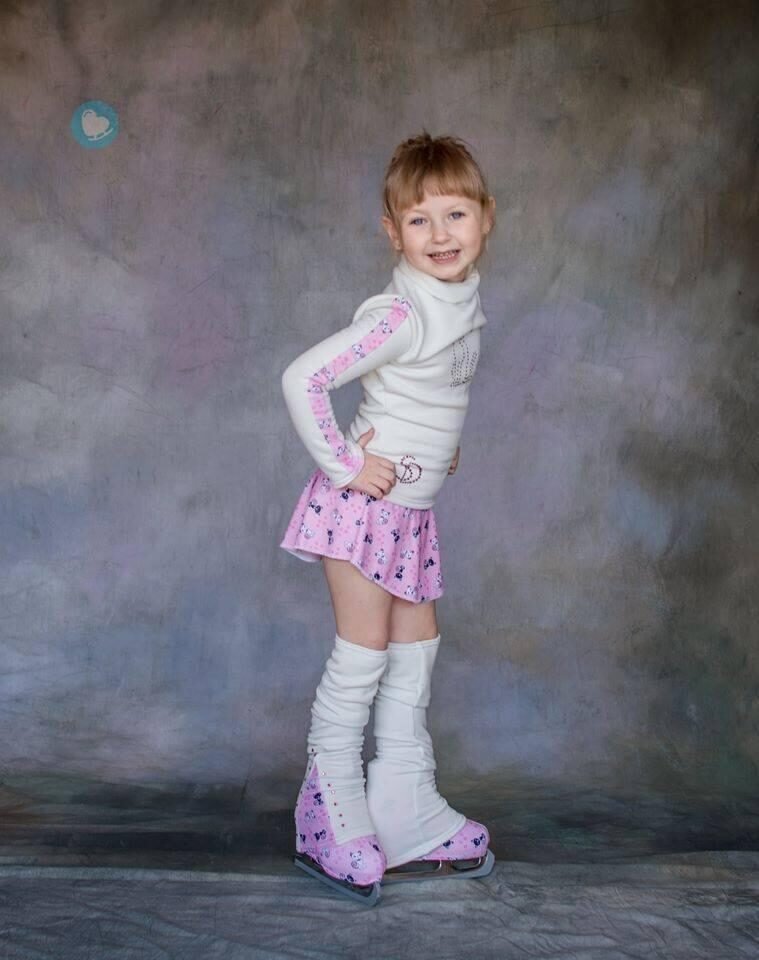 Kitty Top, Skirt, Legwarmers, and Bootcovers – Skating Designs